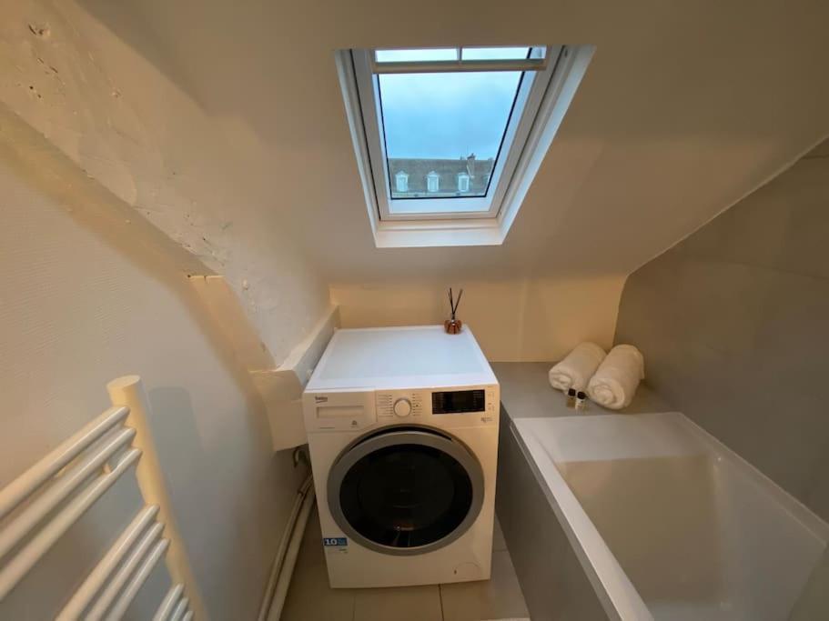 La Mansarde Lcd Pontoise Apartment ภายนอก รูปภาพ
